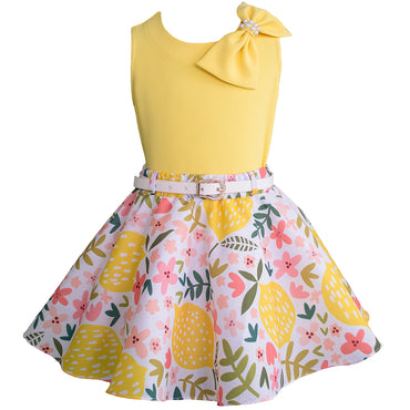 Conjunto de blusa y falda para niña color amarillo