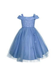 Vestido de Gala Azul Pulmbago con Escote Bardot y Bordado Floral