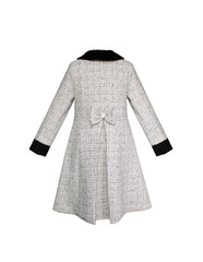Abrigo para Niña Gerat Tipo Tweed en Color Claro con Detalles Negros