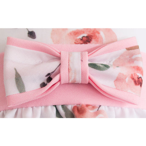 Bata para bebé color rosa con flores